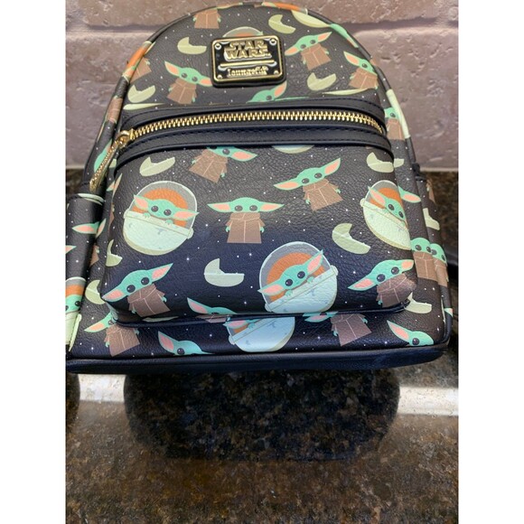 Loungefly Disney Parks Star Wars The Mandalorian Grogu Yoda Backpack Like New - Picture 6 of 12